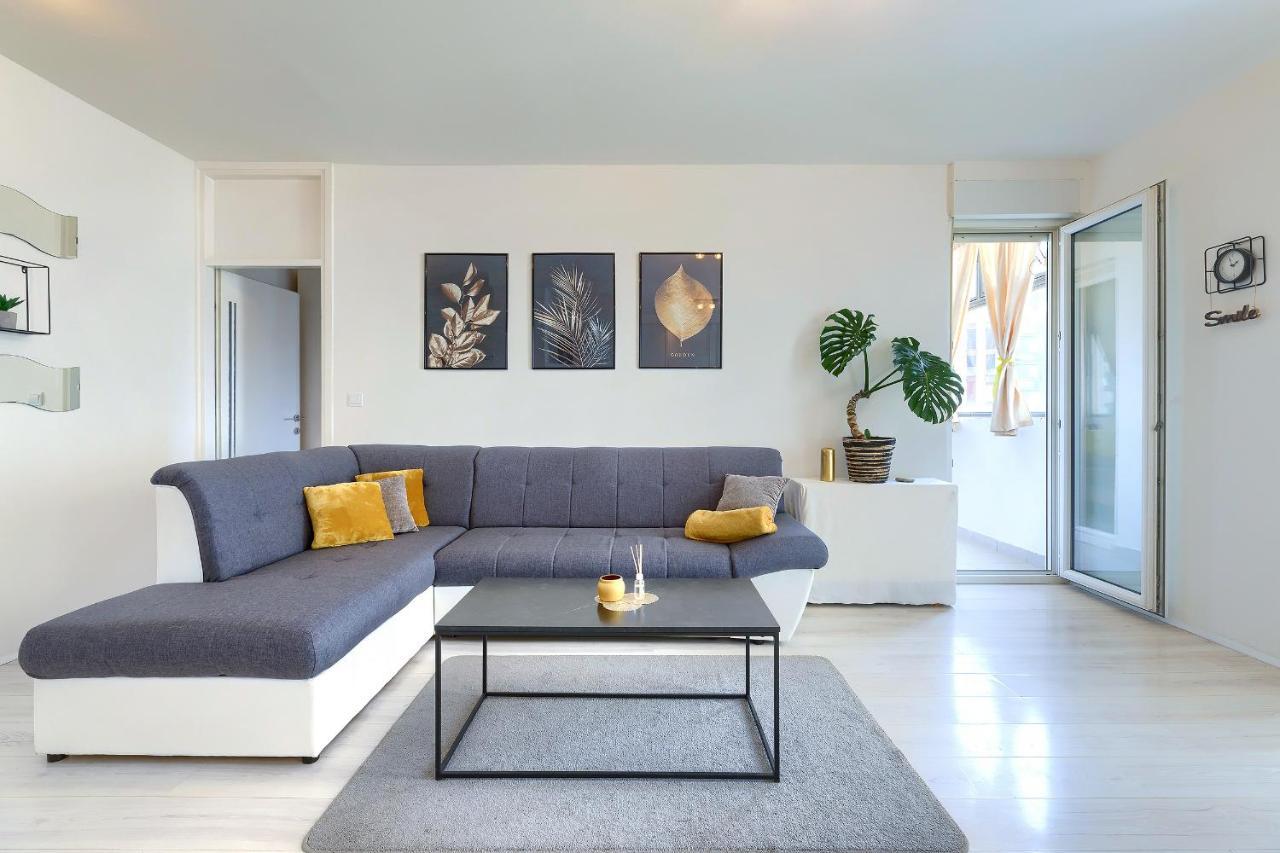 Seny Gold Pula Exterior foto